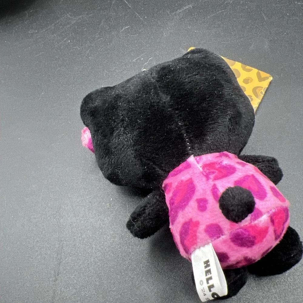 New K Company Hello Kitty Leopard Print Ball Chain Mascot Black KTH-BM-BK